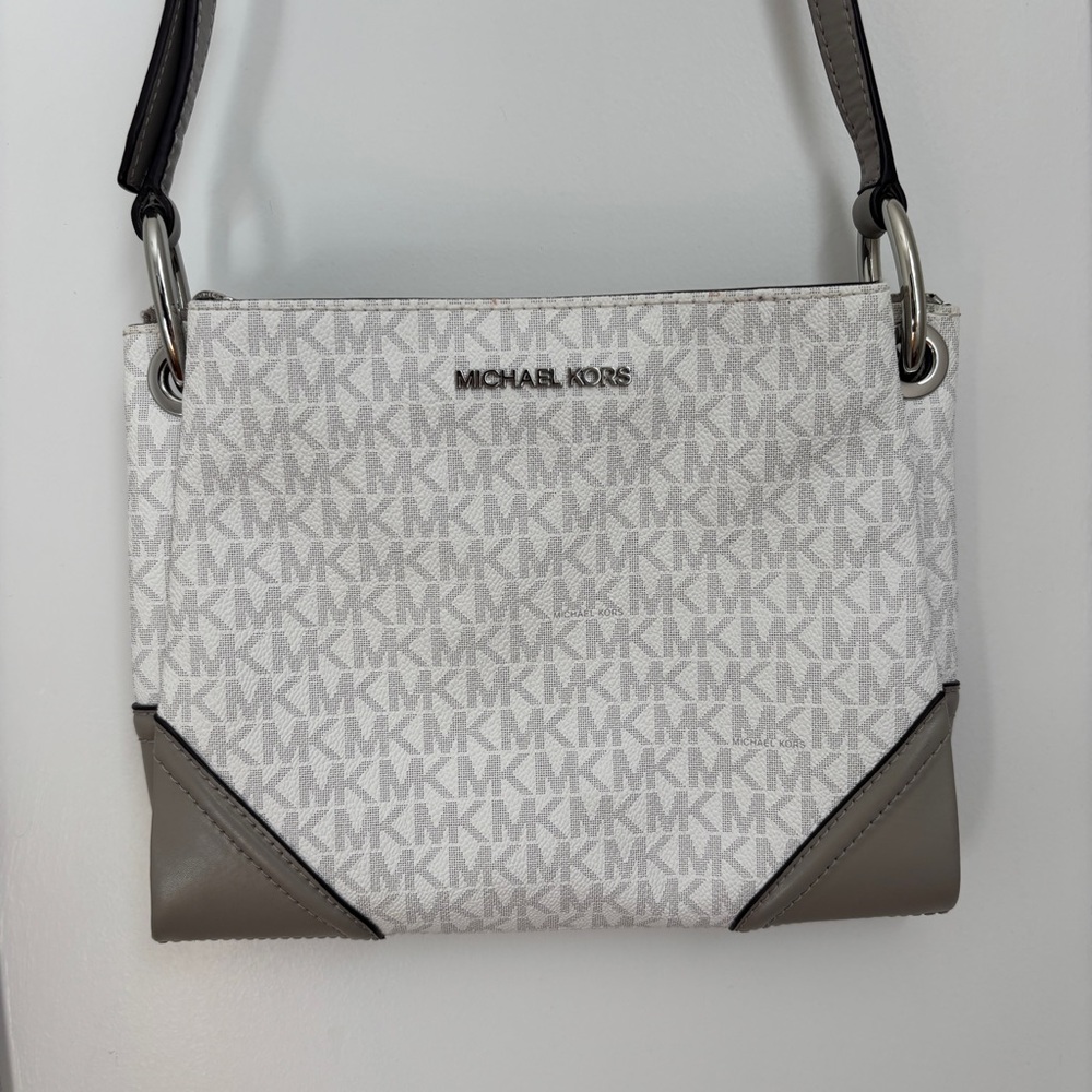 Preowned Michael Kors Nicole Triple Compartment Crossbody Bag